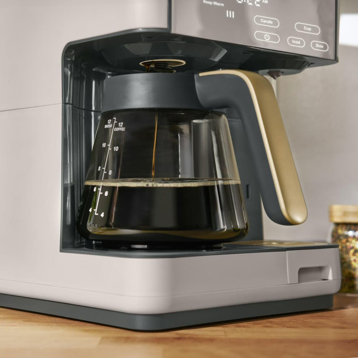 12-Cup Programmable Coffee Maker and Single Serve Brewer D801577