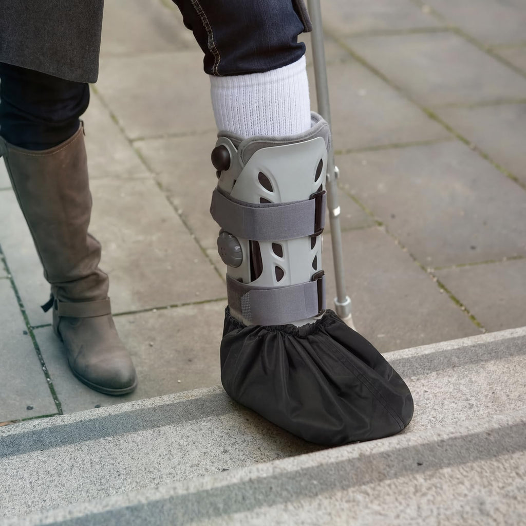 White Waterproof Non Slip Walking Boot Covers 2 Pairs I307