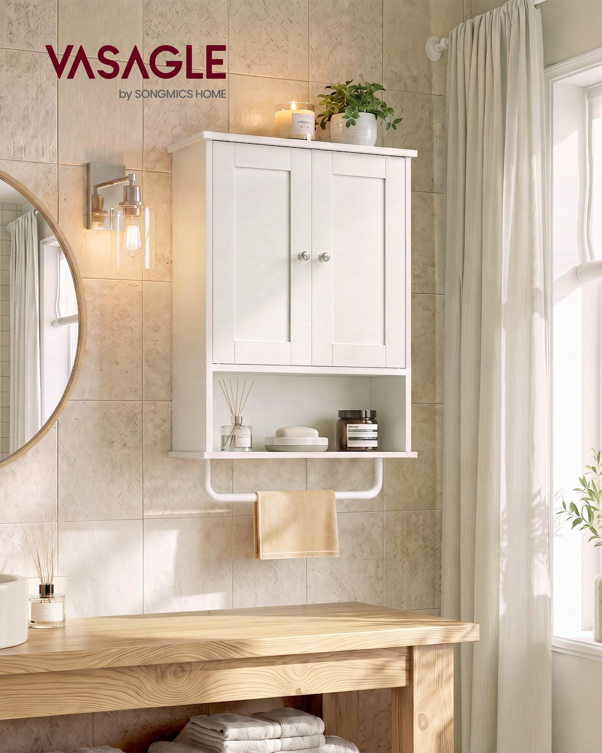 Wall Mounted Cabinet with 2 Doors and Adjustable Shelves B9120