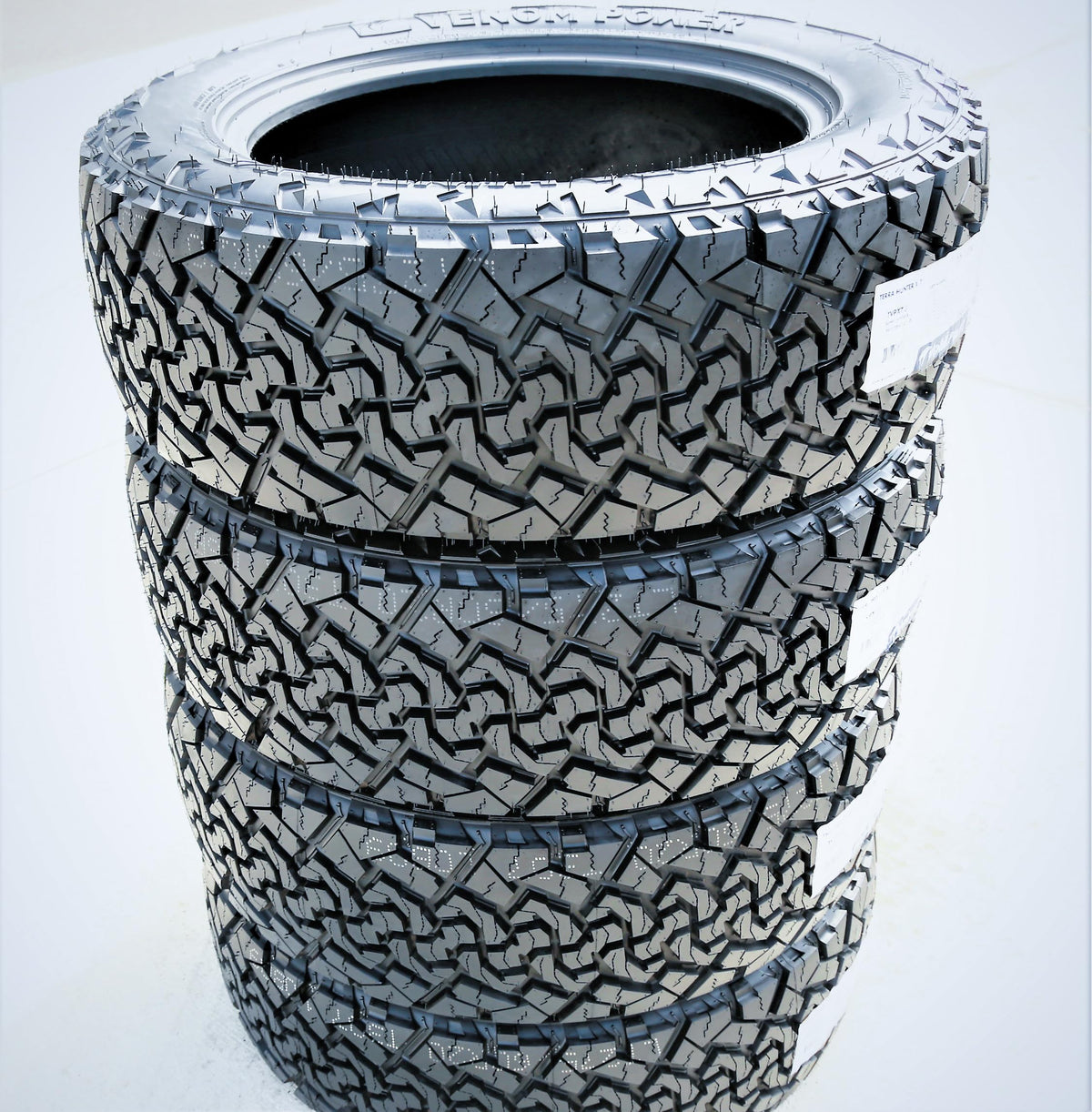 275/60R20 20 inch Tires G893012